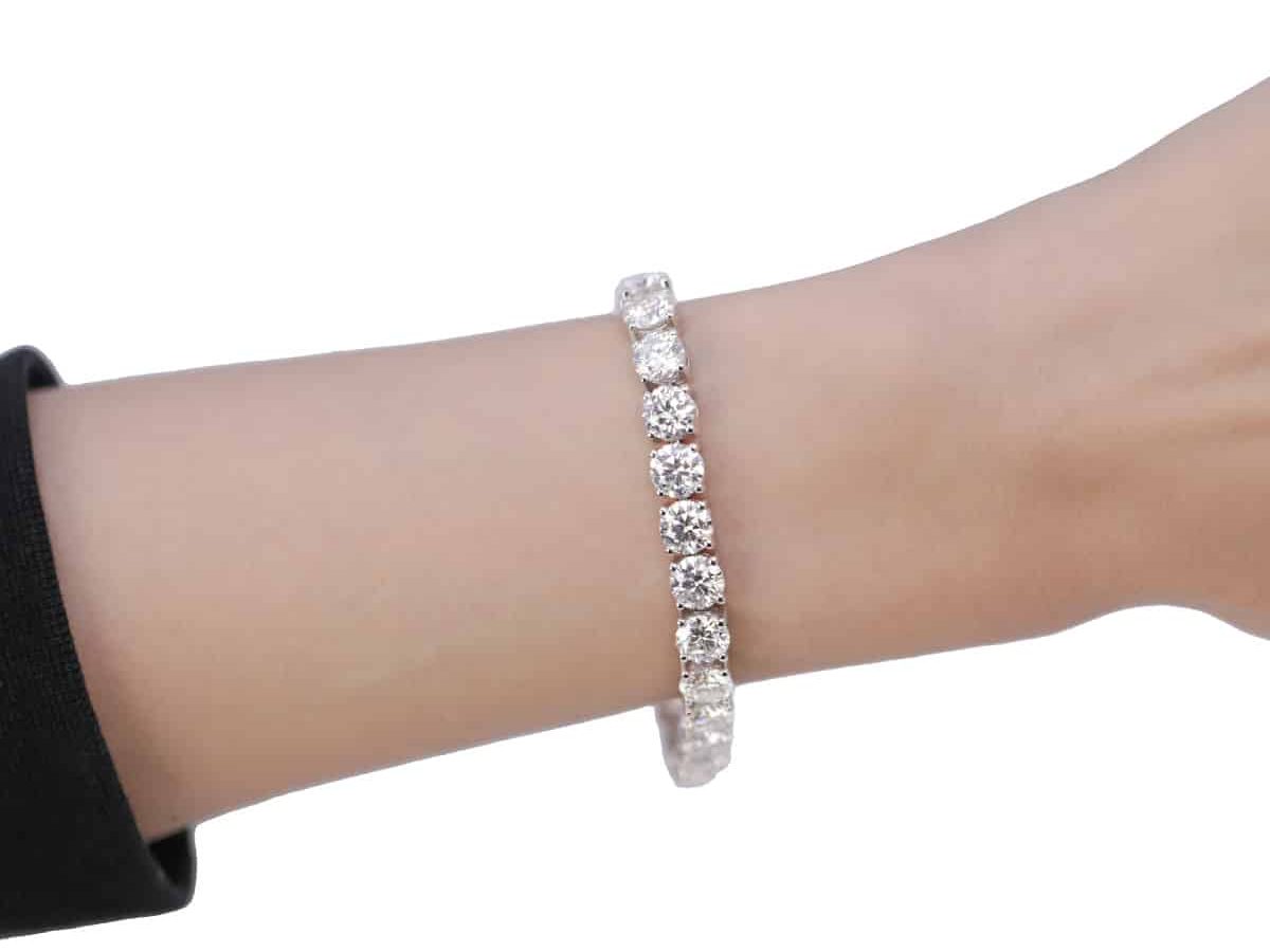 14kt White Gold Diamond Tennis Bracelet – Luxury Watches USA 14kt White Gold Diamond Tennis Bracelet – Luxury Watches USA