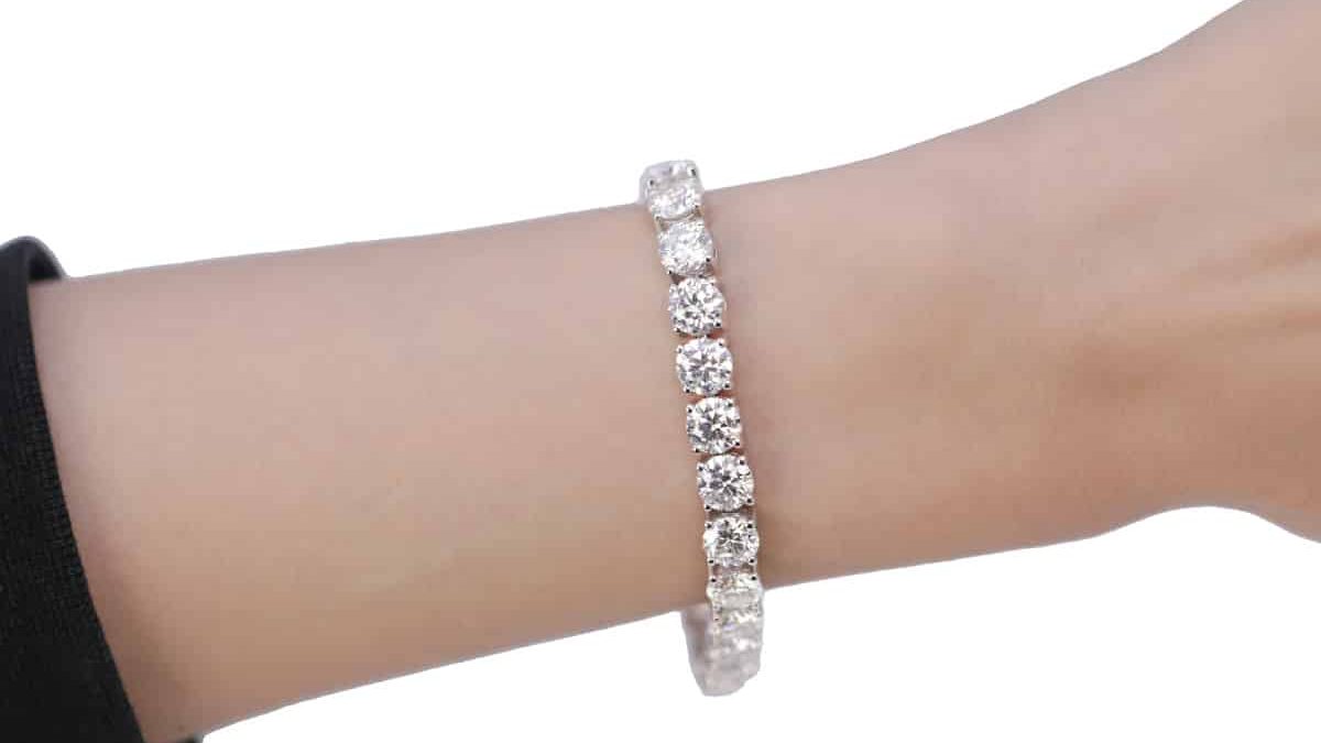 14kt White Gold Diamond Tennis Bracelet – Luxury Watches USA 14kt White Gold Diamond Tennis Bracelet – Luxury Watches USA
