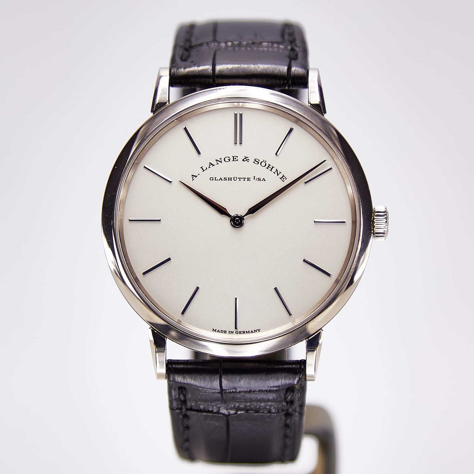 A. Lange & Söhne Saxonia Thin (201.027) - Chrono Swiss Watch A. Lange & Söhne Saxonia Thin (201.027) - Chrono Swiss Watch