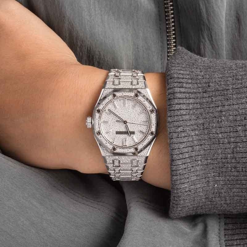 Audemars Piguet Royal Oak Selfwinding 18k White Gold - Chrono Swiss Watch Audemars Piguet Royal Oak Selfwinding 18k White Gold - Chrono Swiss Watch
