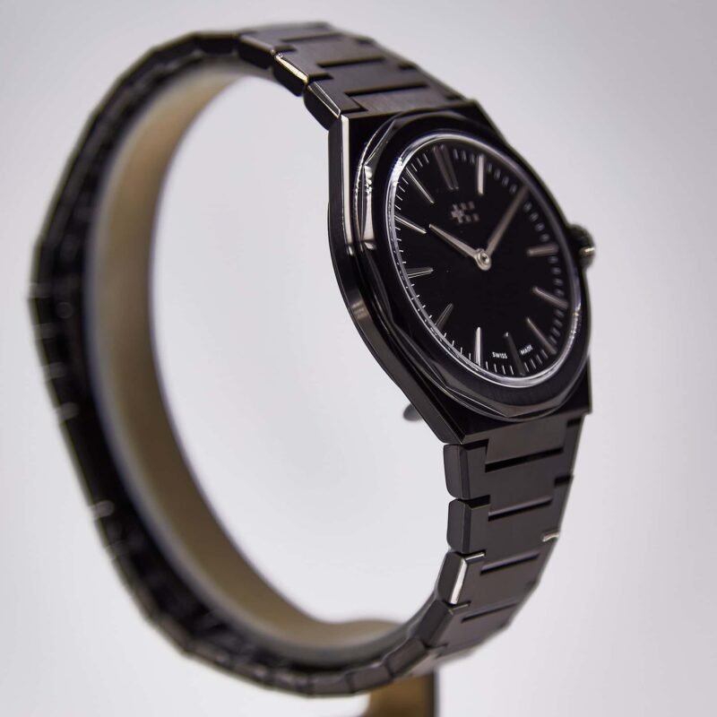 Christopher Ward Twelve 660 (C12-38H2H1-SK0K0-B0) - Chrono Swiss Watch Christopher Ward Twelve 660 (C12-38H2H1-SK0K0-B0) - Chrono Swiss Watch