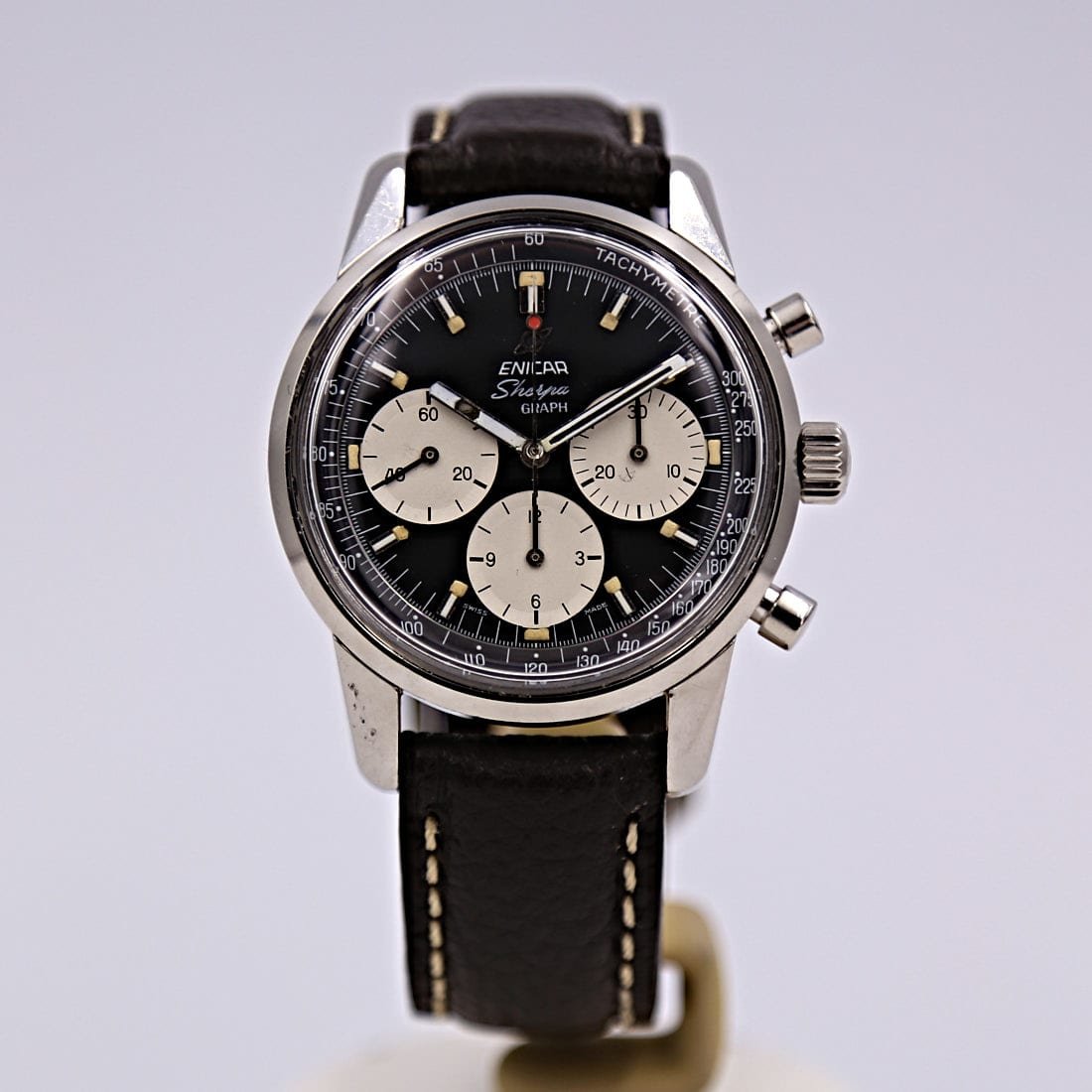 Enicar Sherpa Graph Chronograph (07202-01) - Chrono Swiss Watch Enicar Sherpa Graph Chronograph (07202-01) - Chrono Swiss Watch