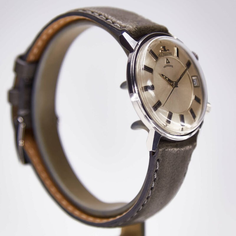 Jaeger-LeCoultre Memovox (2677-910/911) - Chrono Swiss Watch Jaeger-LeCoultre Memovox (2677-910/911) - Chrono Swiss Watch