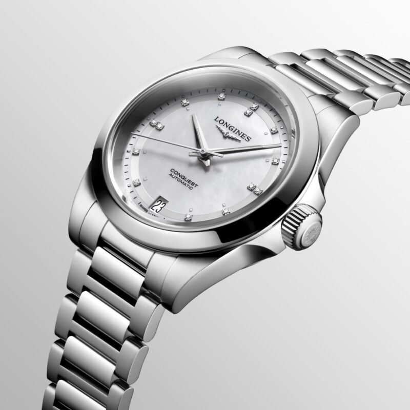 Longines Conquest (L3.430.4.87.6) - Chrono Swiss Watch Longines Conquest (L3.430.4.87.6) - Chrono Swiss Watch