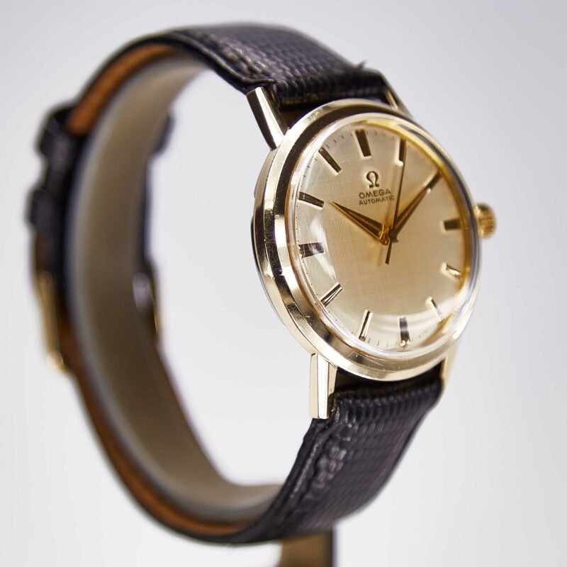 Omega (6304) - Chrono Swiss Watch Omega (6304) - Chrono Swiss Watch