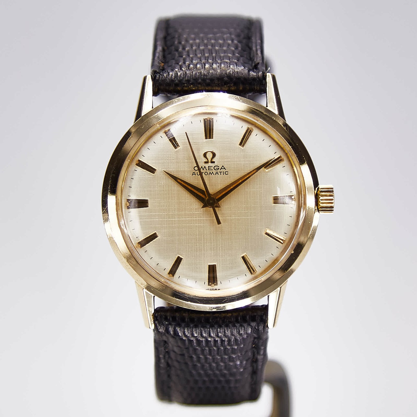 Omega (6304) - Chrono Swiss Watch Omega (6304) - Chrono Swiss Watch