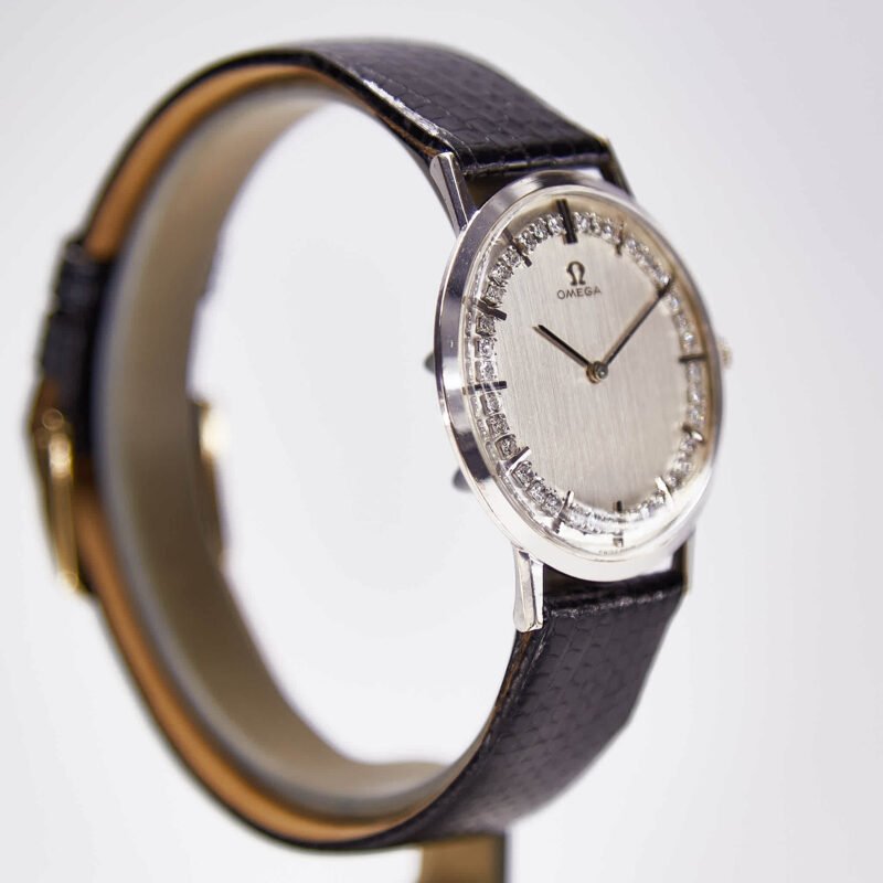 Omega (6672) - Chrono Swiss Watch Omega (6672) - Chrono Swiss Watch