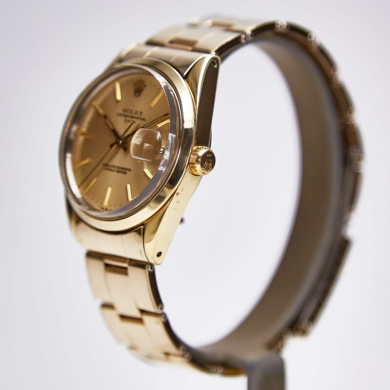 Rolex Oyster Date (1550) - Chrono Swiss Watch Rolex Oyster Date (1550) - Chrono Swiss Watch