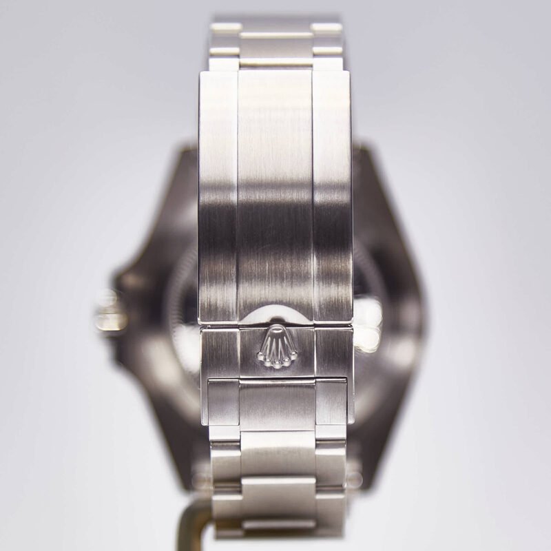 Rolex Sea-Dweller (126600) - Chrono Swiss Watch Rolex Sea-Dweller (126600) - Chrono Swiss Watch