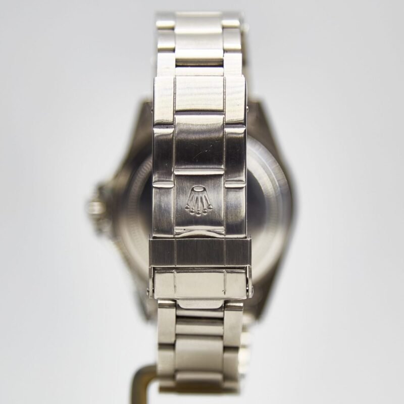 Rolex Submariner Date ‘Red Letter’ (1680) - Chrono Swiss Watch Rolex Submariner Date ‘Red Letter’ (1680) - Chrono Swiss Watch
