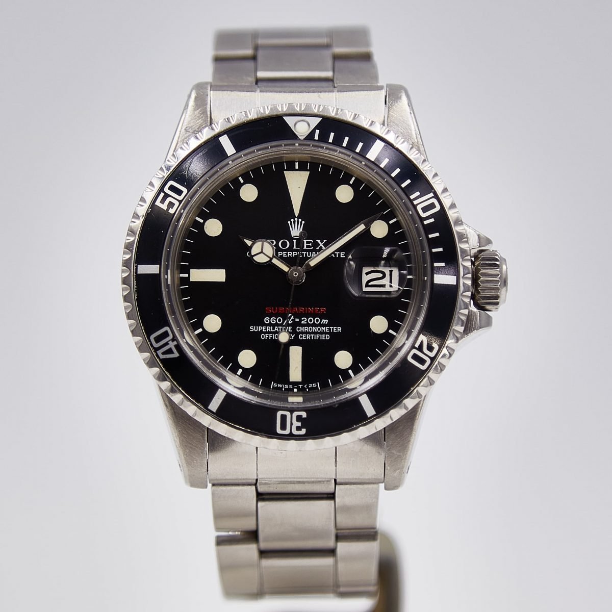Rolex Submariner Date ‘Red Letter’ (1680) - Chrono Swiss Watch Rolex Submariner Date ‘Red Letter’ (1680) - Chrono Swiss Watch