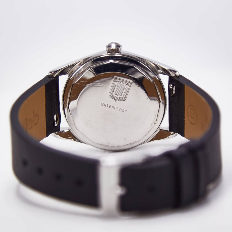 Universal Genève Polerouter (20217) - Chrono Swiss Watch Universal Genève Polerouter (20217) - Chrono Swiss Watch