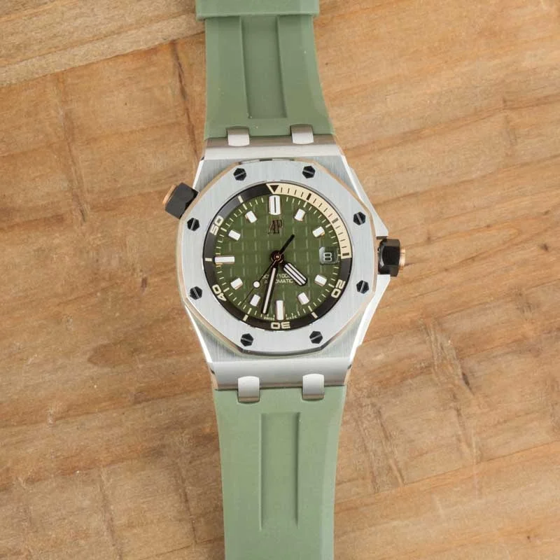 Used Audemars Piguet Royal Oak Offshore Diver Khaki Green - Chrono Swiss Watch Used Audemars Piguet Royal Oak Offshore Diver Khaki Green - Chrono Swiss Watch