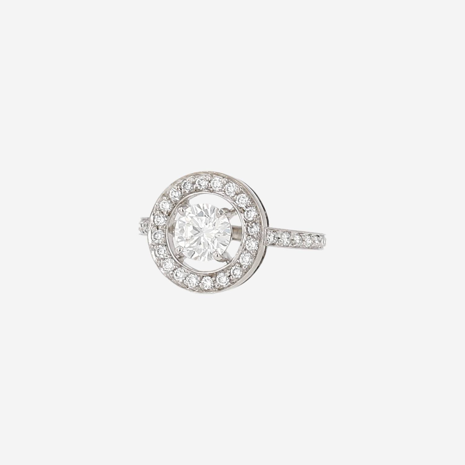 Bague Boucheron Ava en or blanc et diamants Bague Boucheron Ava en or blanc et diamants
