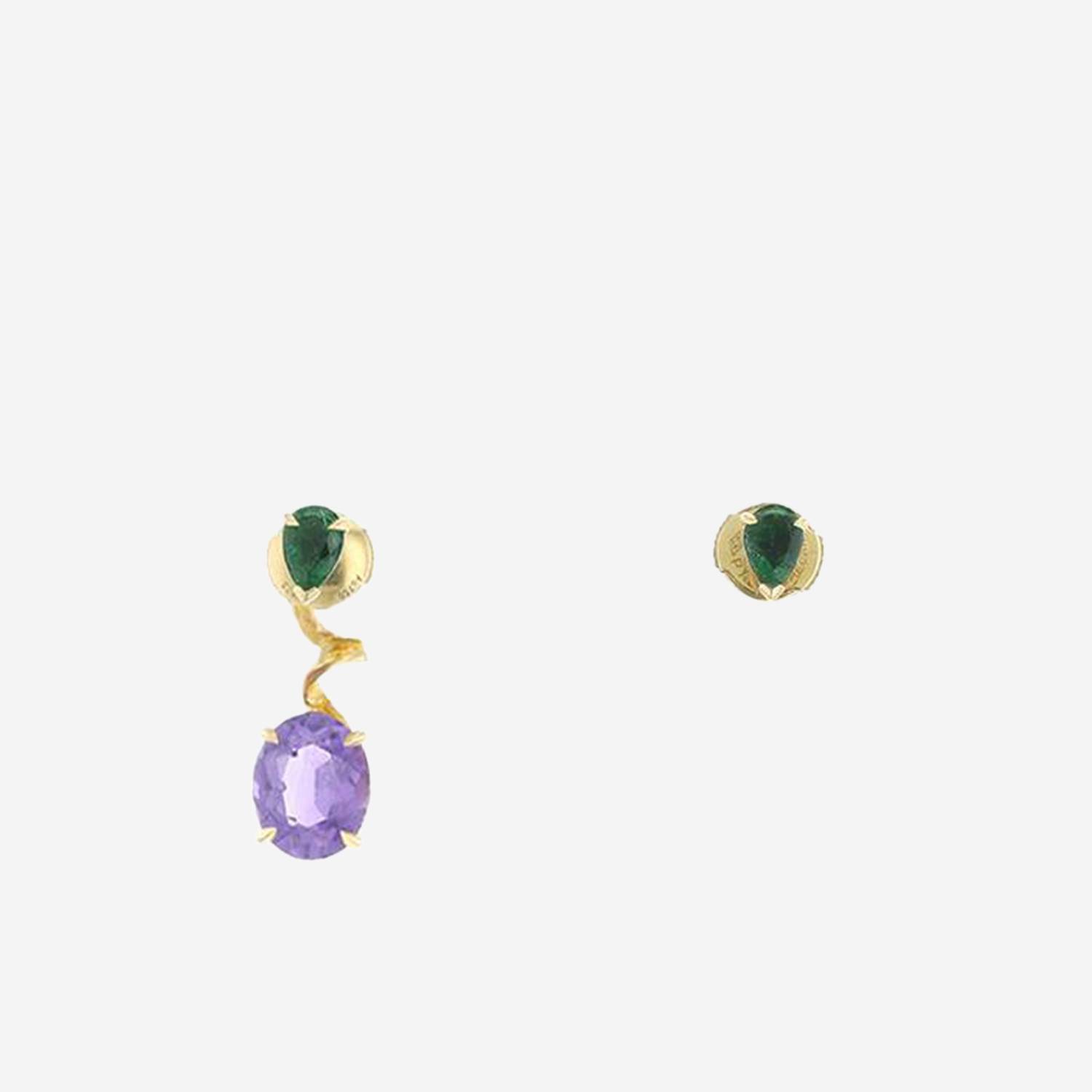 Paire de boucles d'oreilles asymétriques Dior Diorama Précieuse en or jaune, améthyste et émeraudes Paire de boucles d'oreilles asymétriques Dior Diorama Précieuse en or jaune, améthyste et émeraudes